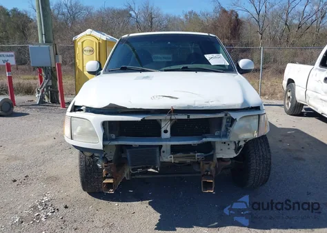 1999 Ford F-150 Lariat/Xl/Xlt из США, поврежденный, VIN 1FTRX17L3XNB72755